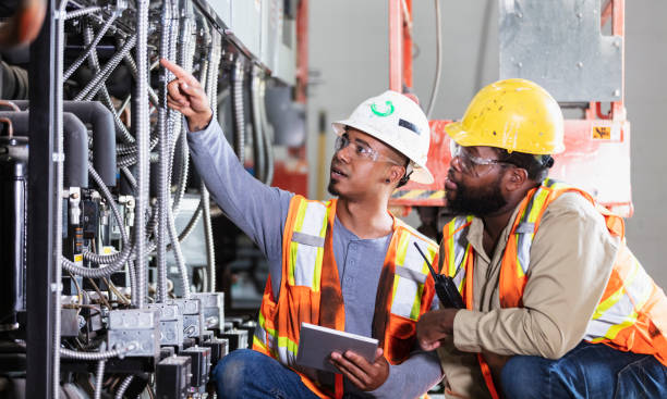 Best Electrical Installation Contractor  in Meadow Oaks, FL